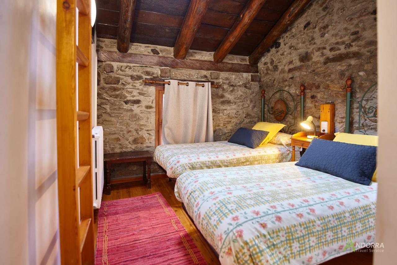 Font Chalet *