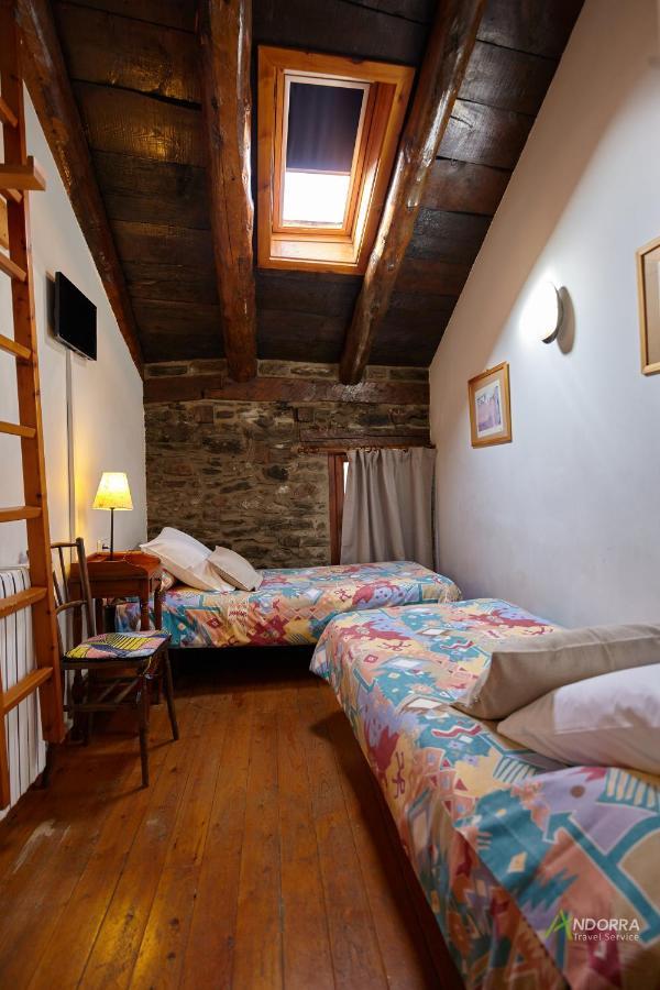 Font Chalet